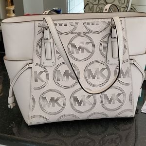 Michael kors messanger